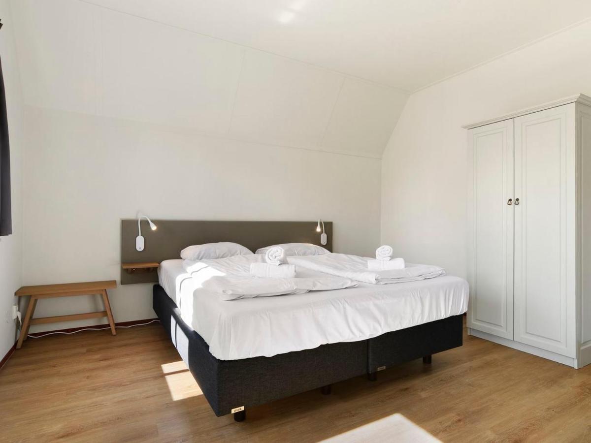 Luxury 4-Person Residence In The Holiday Park Landal Esonstad Anjum Extérieur photo